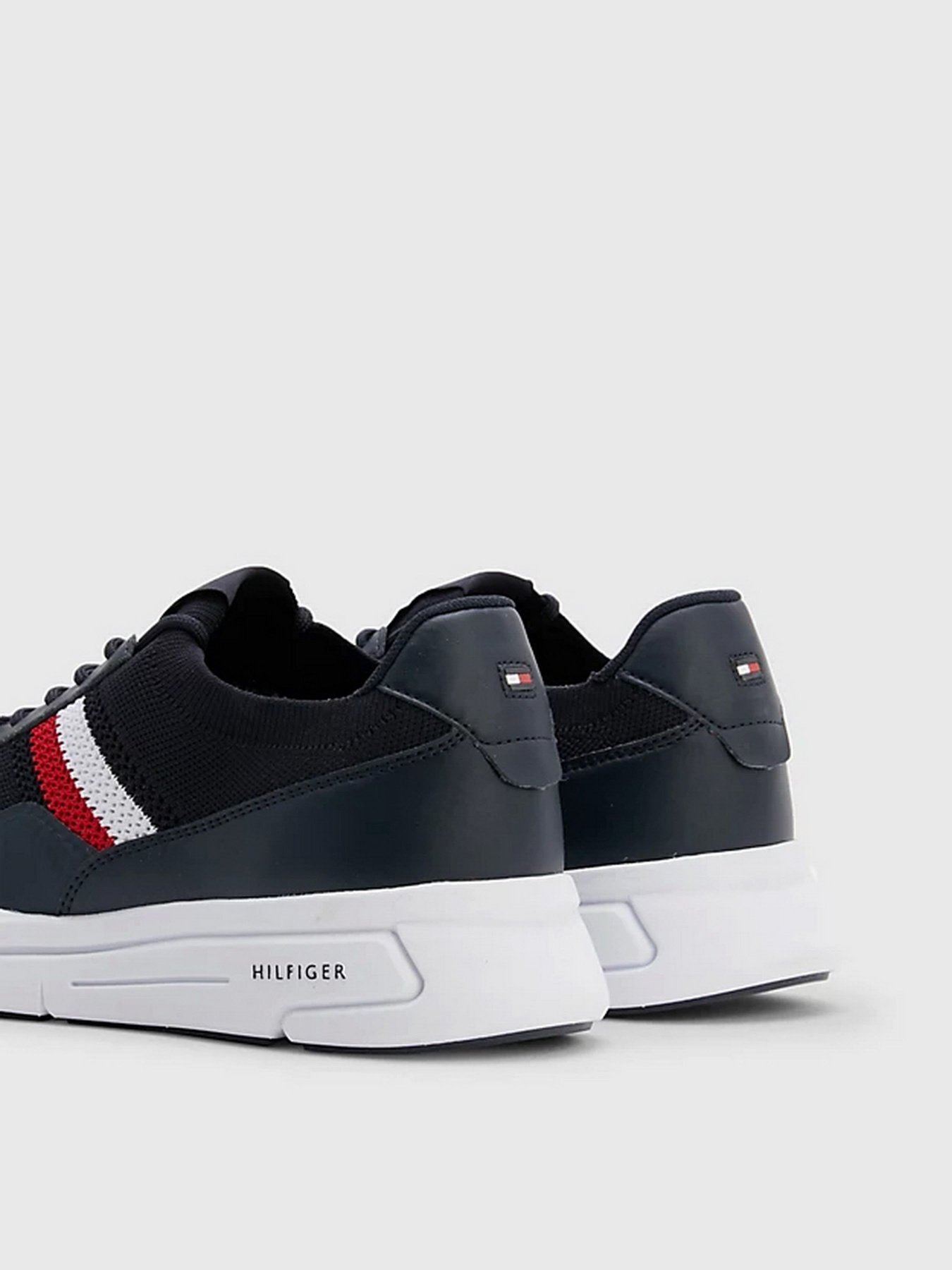 Кроссовки Tommy Hilfiger модель FM0FM04502-DW5 Кроссовки Tommy Hilfiger модель FM0FM04502-DW5 Фото