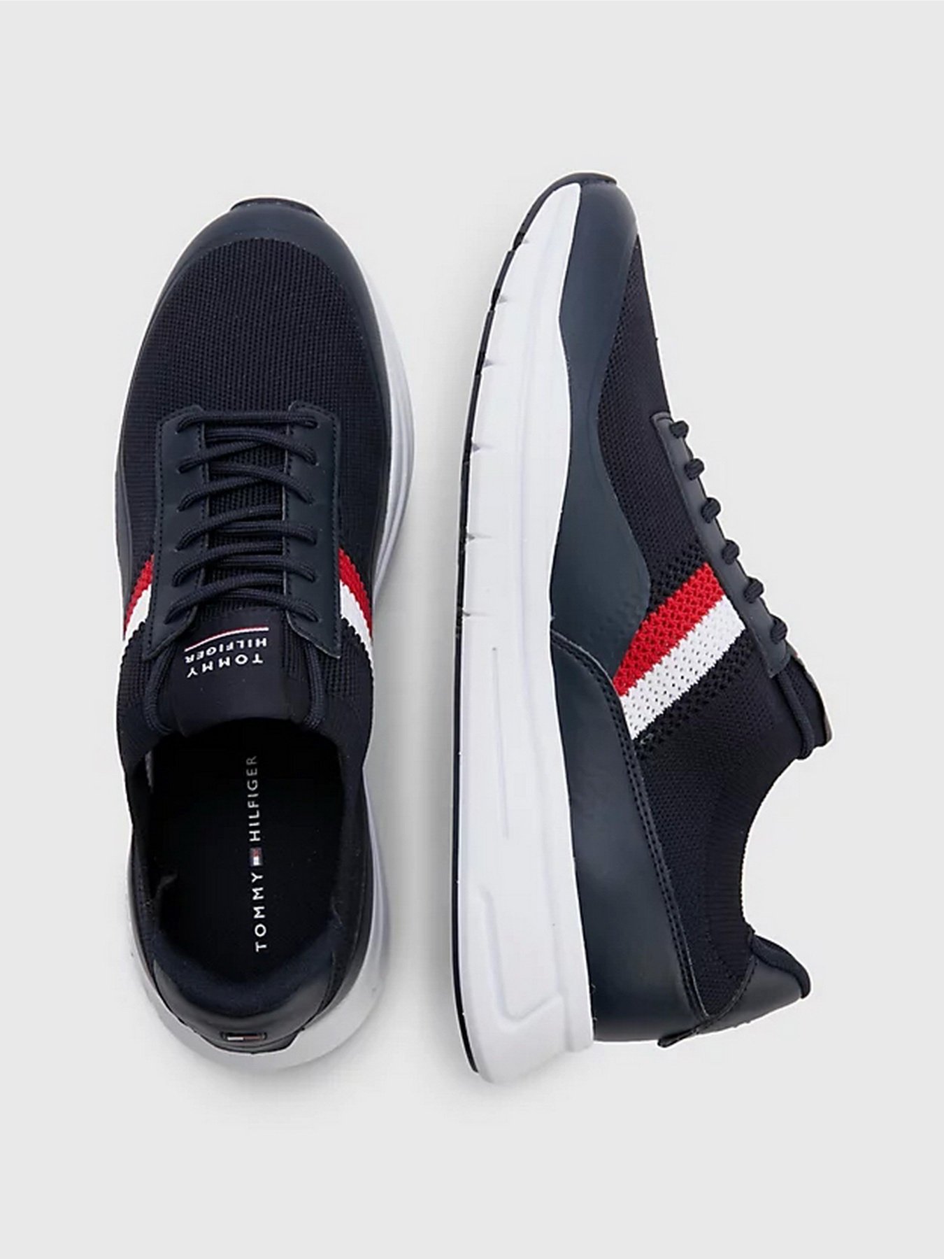 Кроссовки Tommy Hilfiger модель FM0FM04502-DW5 Кроссовки Tommy Hilfiger модель FM0FM04502-DW5 Фото