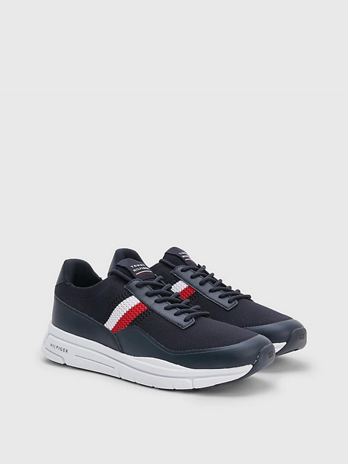 Кроссовки Tommy Hilfiger модель FM0FM04502-DW5 Кроссовки Tommy Hilfiger модель FM0FM04502-DW5 Фото