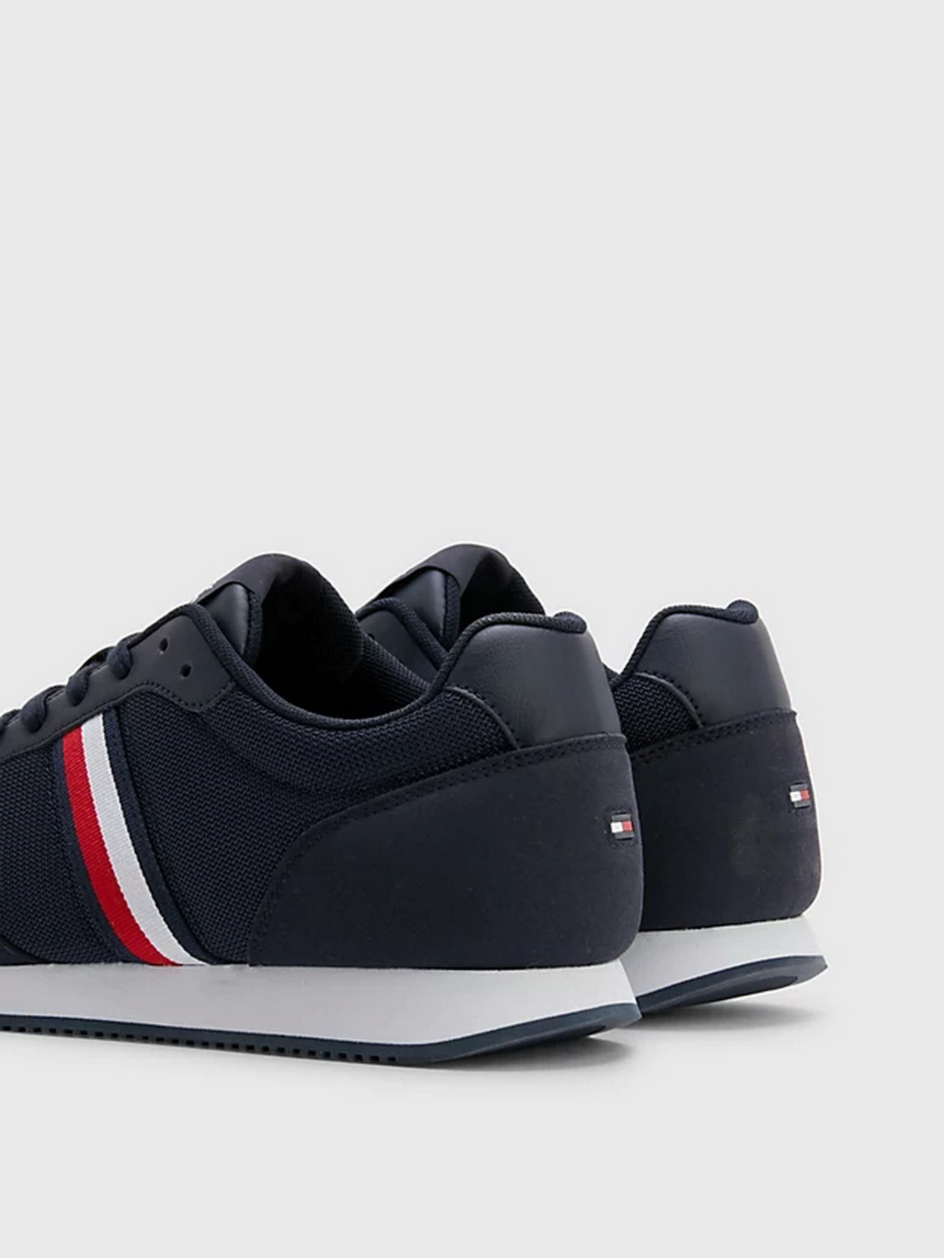 Кросівки Tommy Hilfiger модель FM0FM04504-DW5 Кросівки Tommy Hilfiger модель FM0FM04504-DW5 Фото