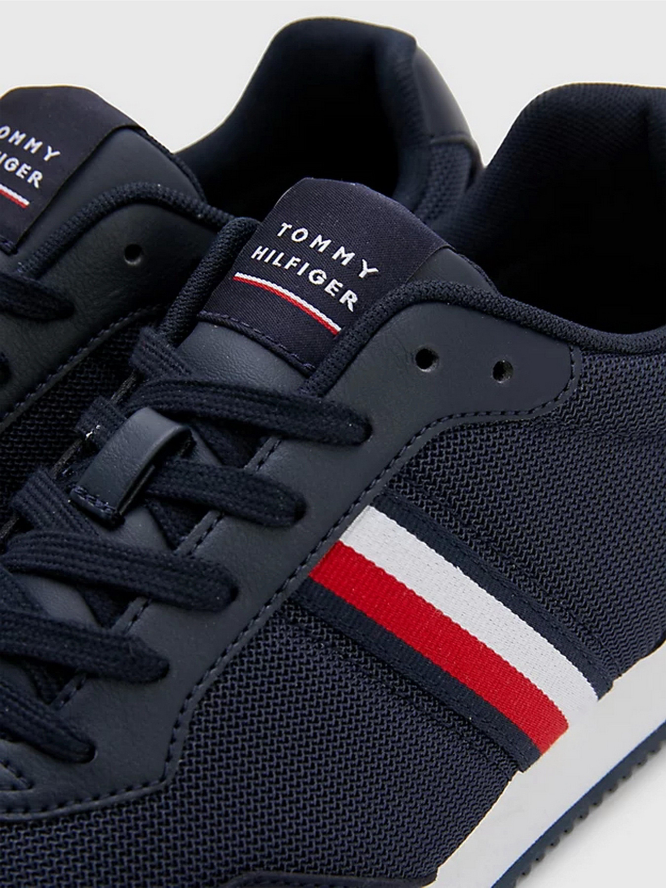 Кросівки Tommy Hilfiger модель FM0FM04504-DW5 Кросівки Tommy Hilfiger модель FM0FM04504-DW5 Фото