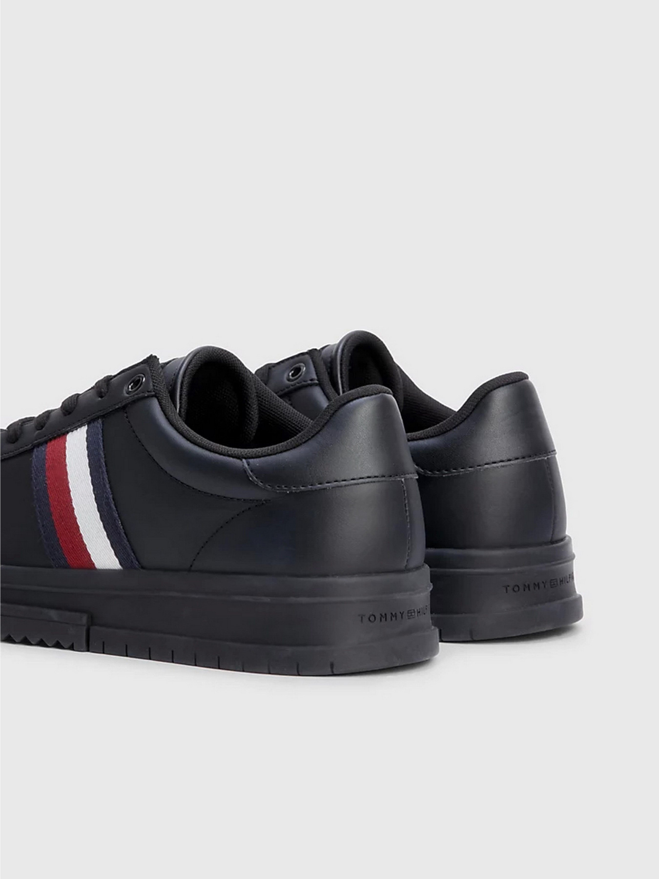 Кеди Tommy Hilfiger Supercub модель FM0FM04706-BDS Фото
