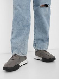 Кроссовки Tommy Hilfiger RETRO MODERN REPREVE® модель FM0FM04703-PRB Фото