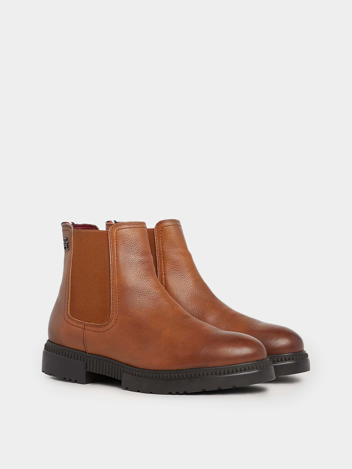 Ботинки и сапоги Tommy Hilfiger Comfort Cleated Termo Lth Chel модель FM0FM04650-GVI Ботинки и сапоги Tommy Hilfiger Comfort Cleated Termo Lth Chel модель FM0FM04650-GVI Фото