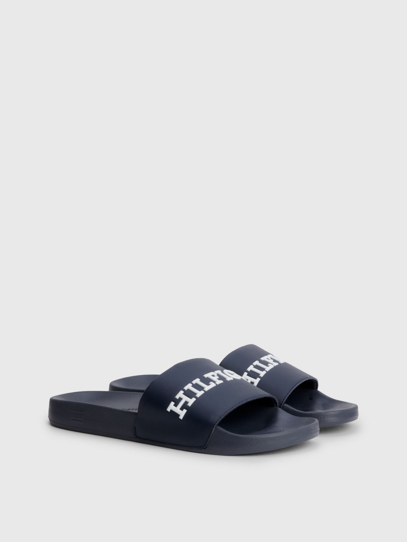 Шлёпанцы Tommy Hilfiger 3D TONAL LOGO модель FM0FM04612-DW5 Шлёпанцы Tommy Hilfiger 3D TONAL LOGO модель FM0FM04612-DW5 Фото