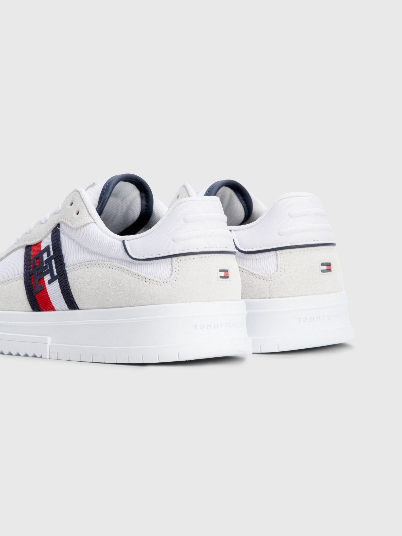 Кросівки Tommy Hilfiger SUEDE CUPSOLE LACE-UP модель FM0FM04585-YBS Фото