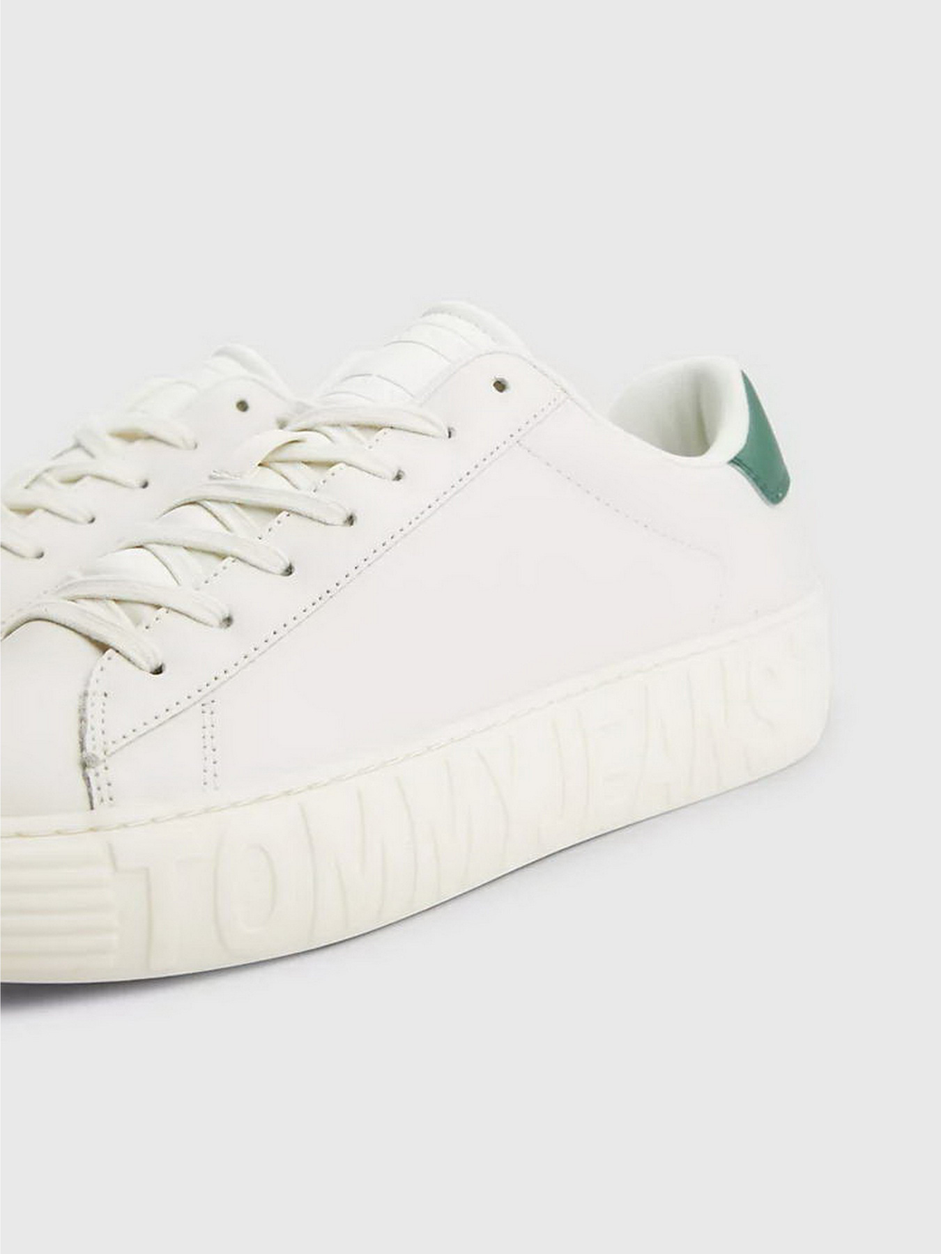 Кеди Tommy Hilfiger Leather Logo Cupsole Trainers модель EM0EM01213-YBI Фото