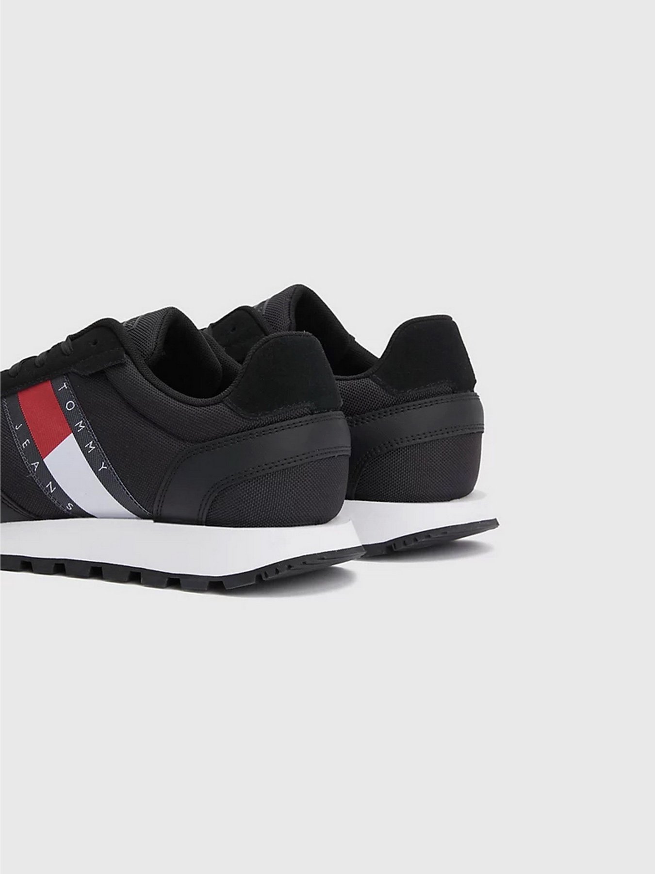 Кросівки Tommy Hilfiger модель EM0EM01081-BDS Фото