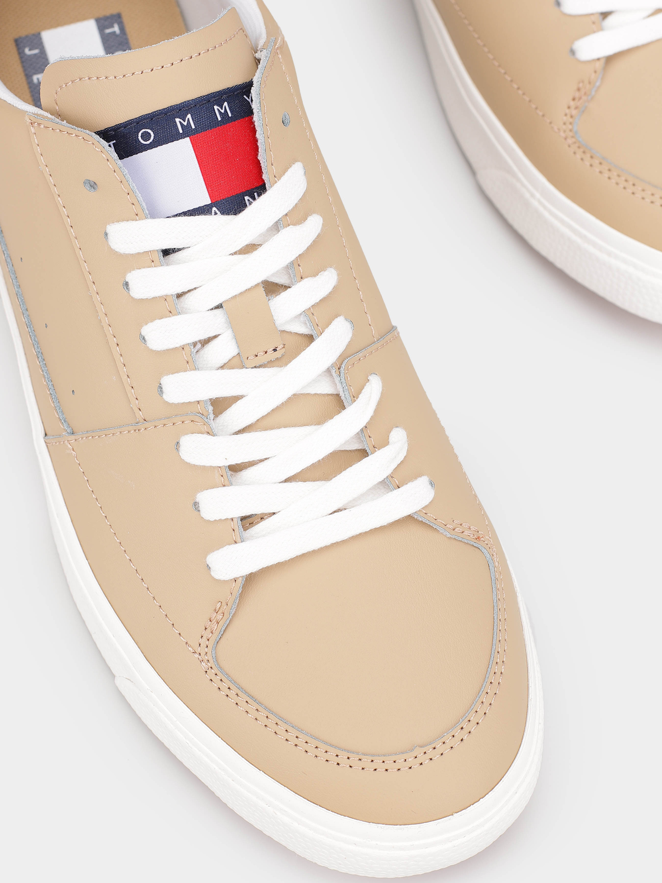 Кеды Tommy Hilfiger CONTRAST HEEL LACE UP модель EM0EM01341-AB0 Фото