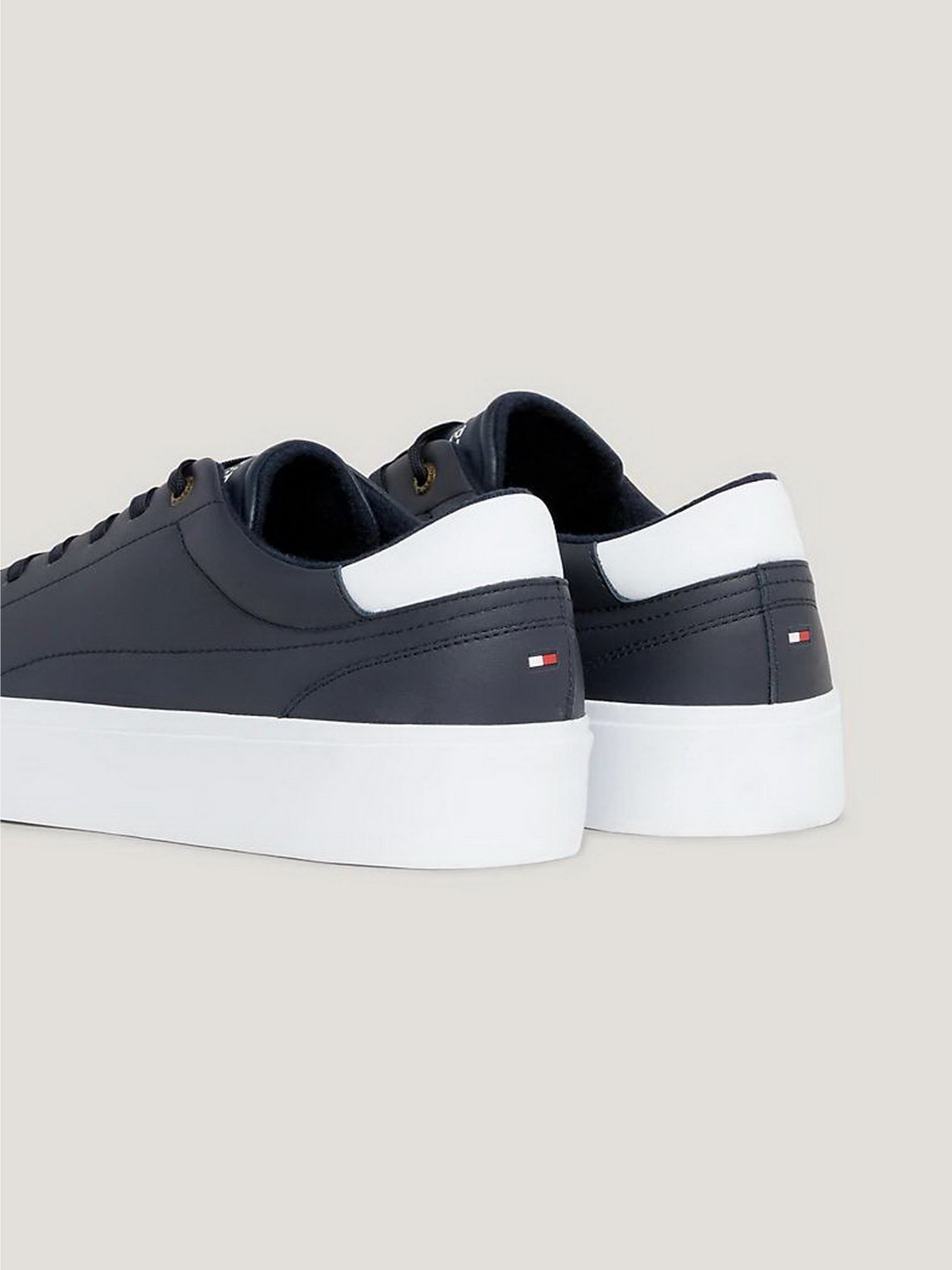 Кеди Tommy Hilfiger Modern Vulc Lth Low Wl модель FM0FM04819-DW5 Фото