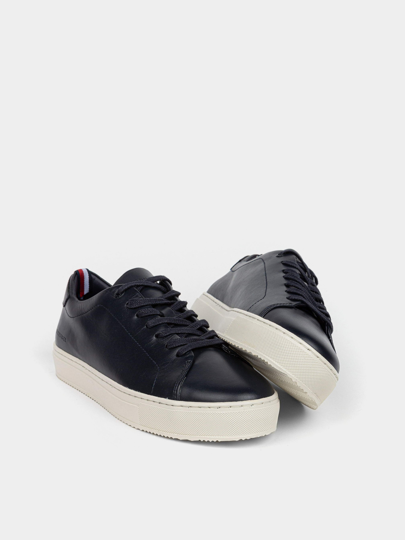 Кеди Tommy Hilfiger Premium Heritage Leather Cupsole Trainers модель FM0FM04851-DW5 Кеди Tommy Hilfiger Premium Heritage Leather Cupsole Trainers модель FM0FM04851-DW5 Фото
