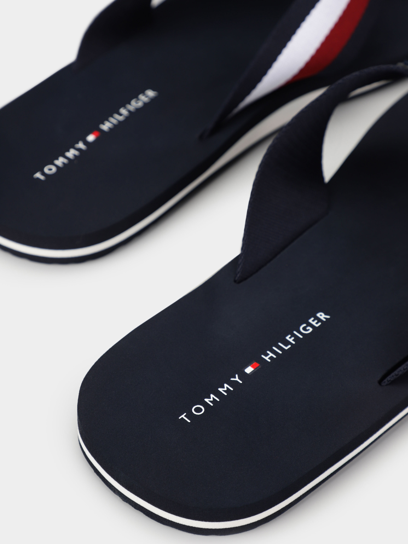 Шльопанці Tommy Hilfiger модель FM0FM04913-DW5 Фото