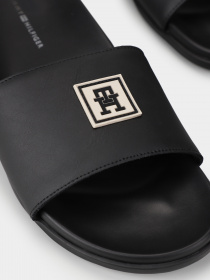 Шльопанці Tommy Hilfiger модель FM0FM05031-BDS Фото