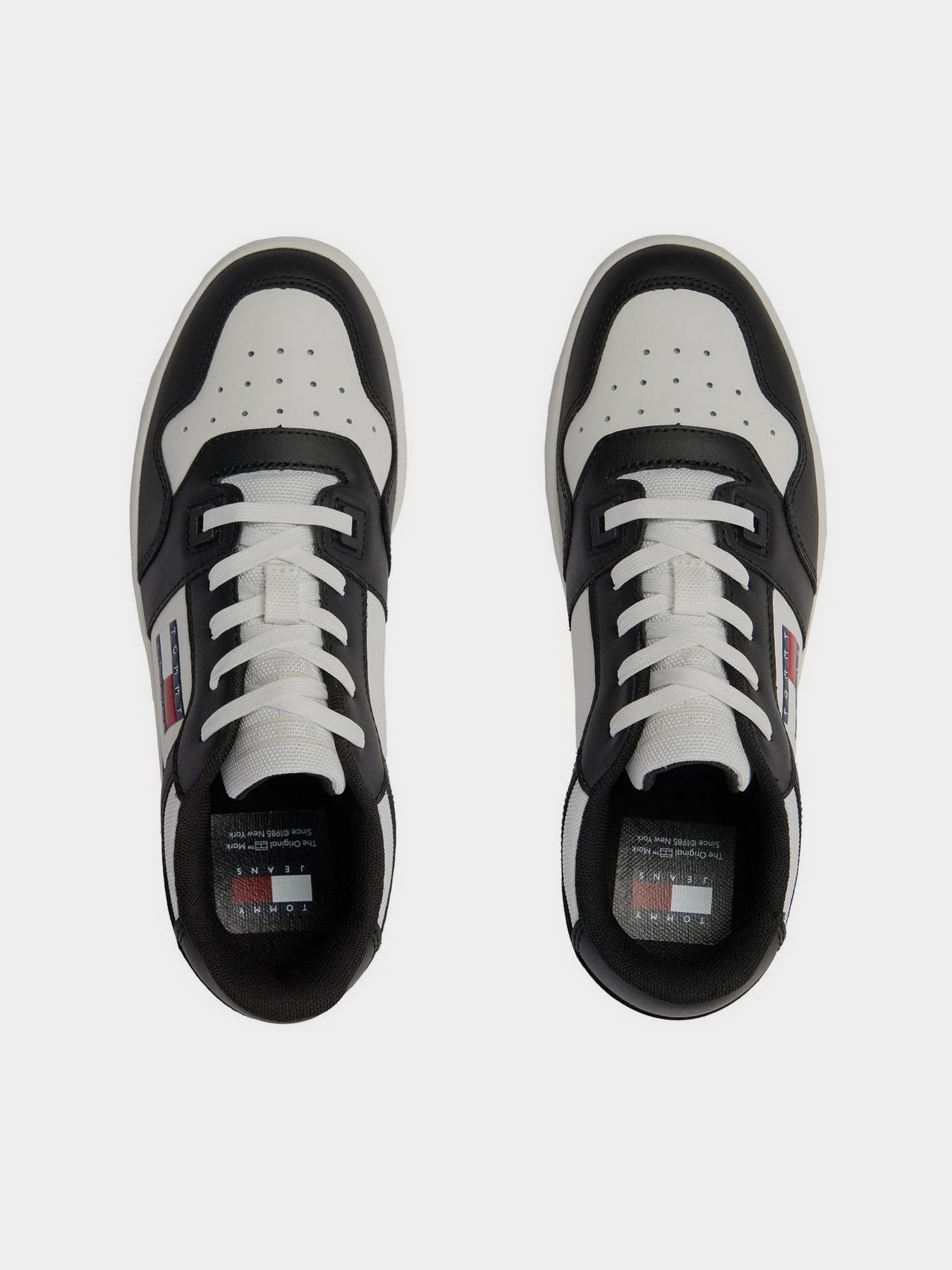 Кросівки Tommy Hilfiger модель EN0EN02505-YBL Фото
