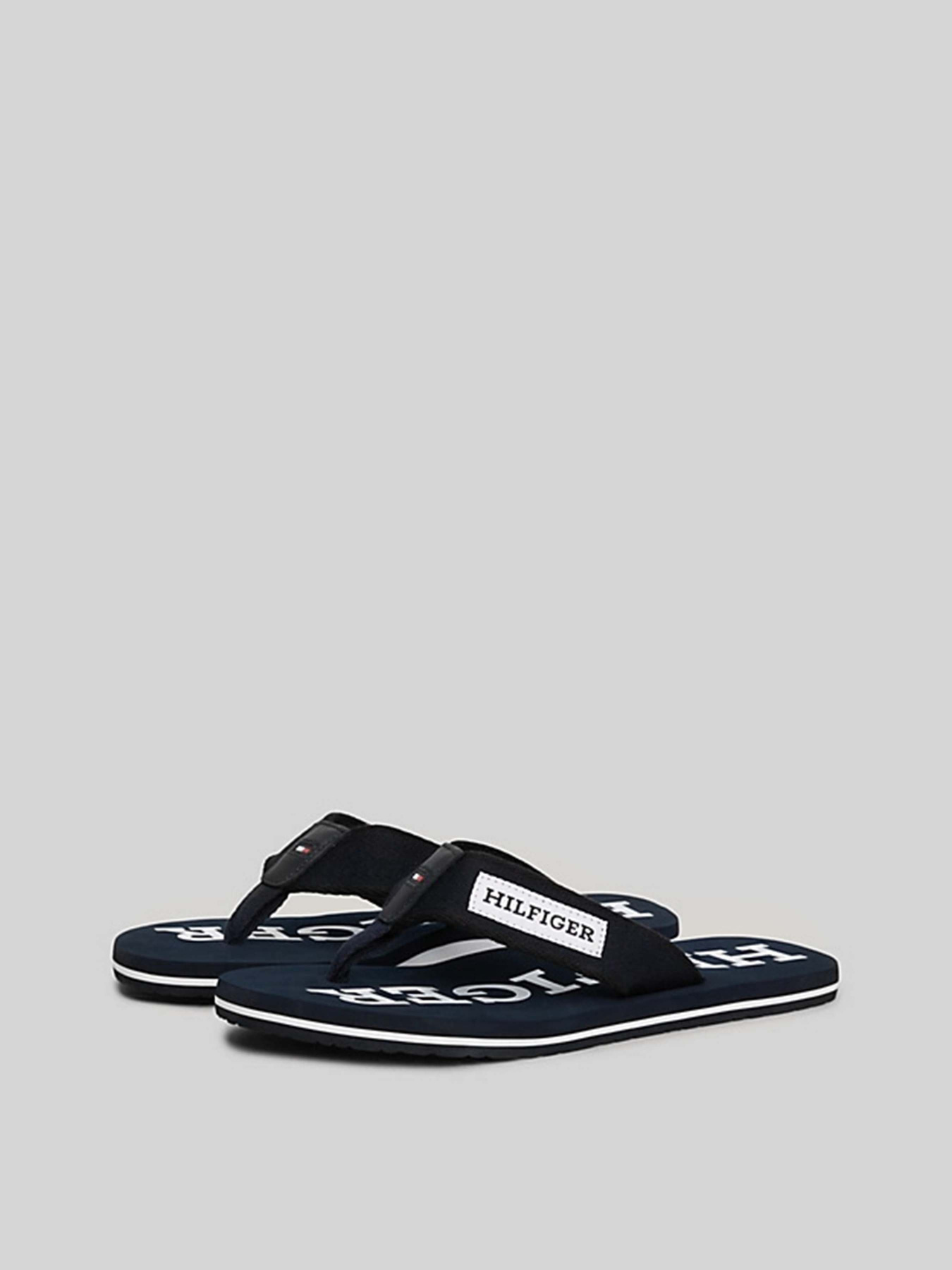 Шльопанці Tommy Hilfiger модель FM0FM05024-DW5 Фото