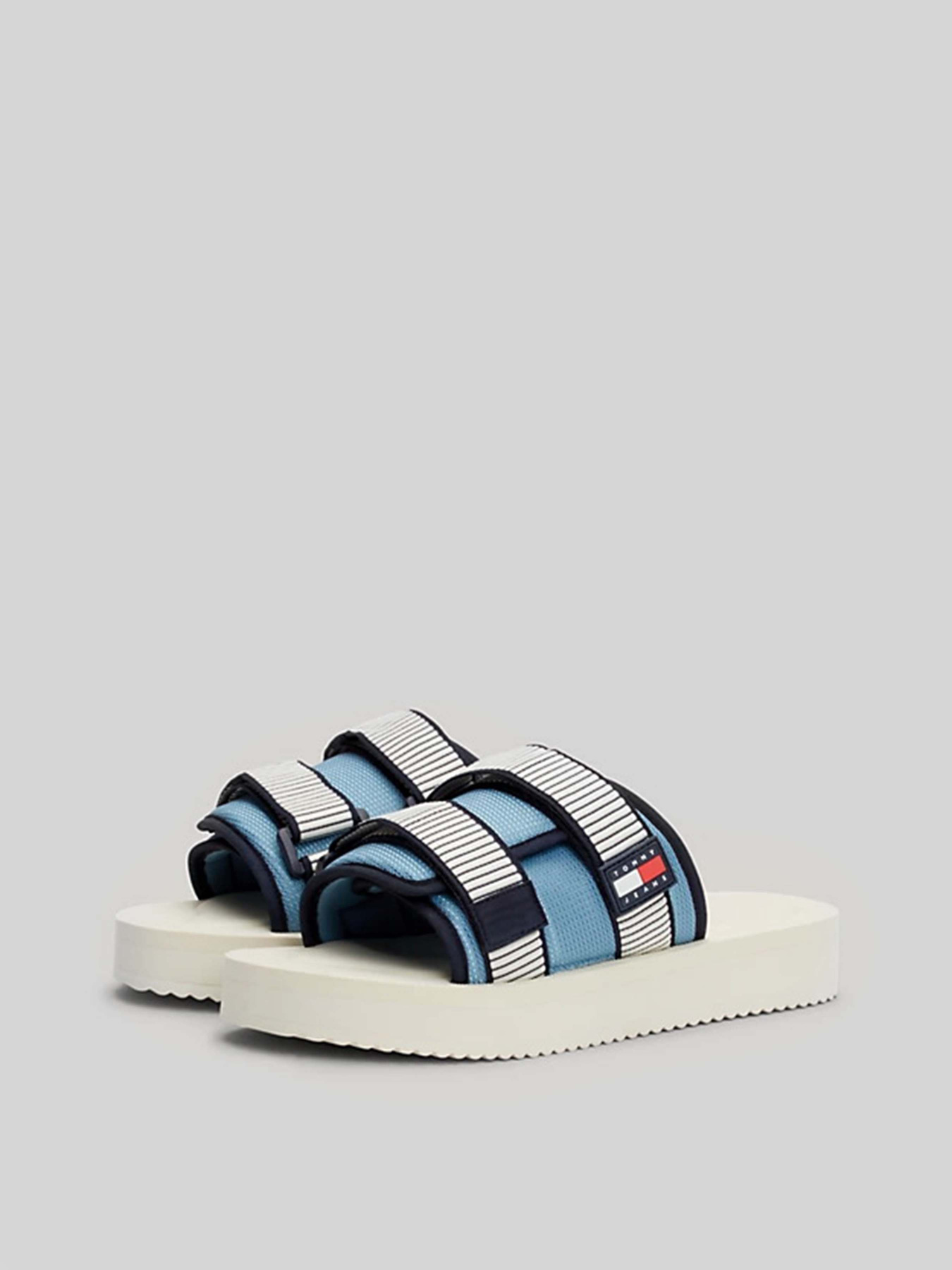Шльопанці Tommy Hilfiger модель EM0EM01389-CZC Фото