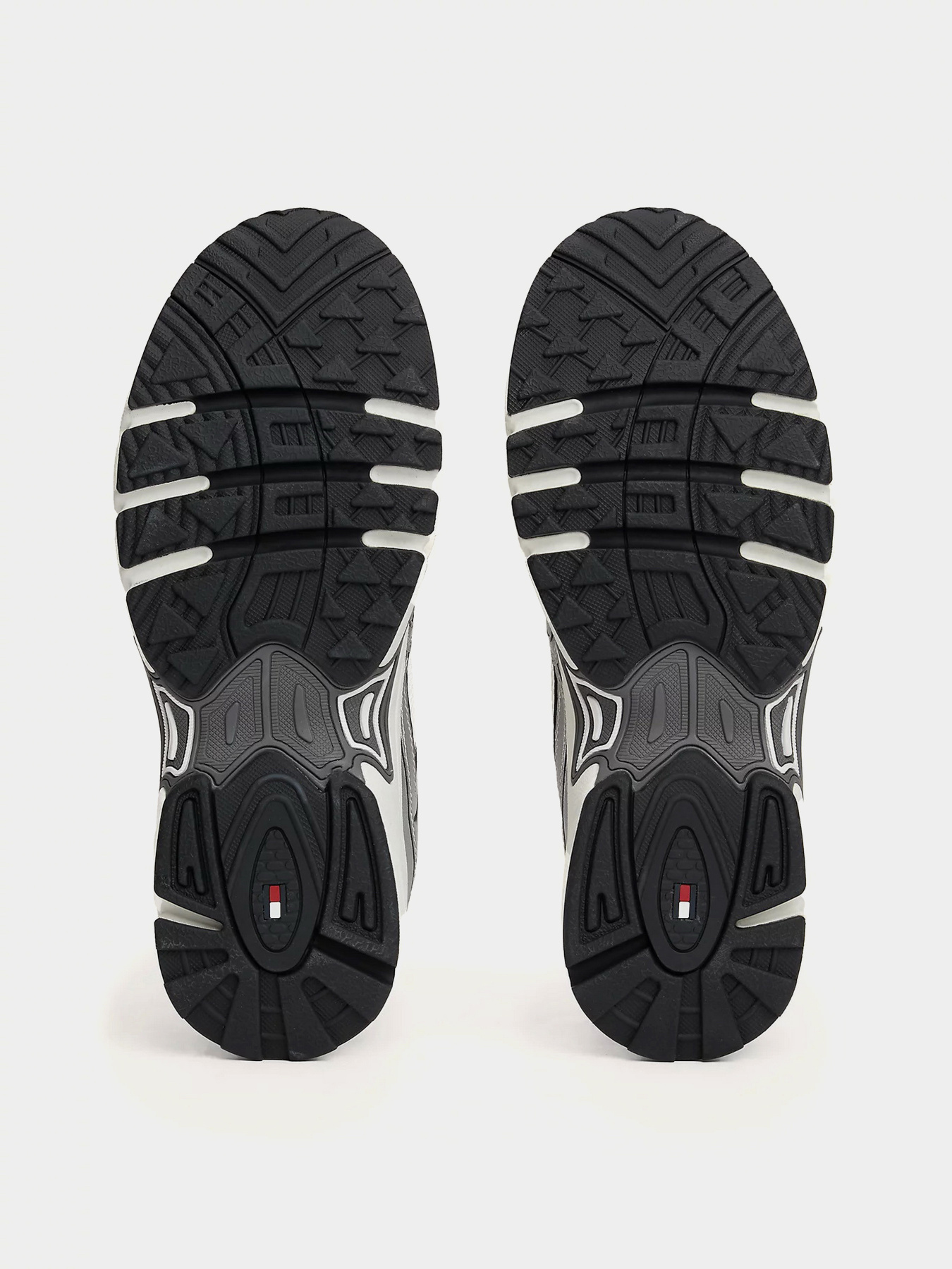 Кроссовки Tommy Hilfiger модель EM0EM01509-BDS Кроссовки Tommy Hilfiger модель EM0EM01509-BDS Фото