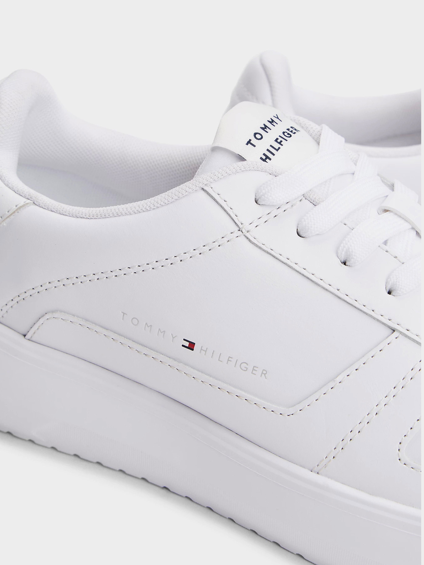 Кросівки Tommy Hilfiger модель FM0FM05529-YBS Кросівки Tommy Hilfiger модель FM0FM05529-YBS Фото