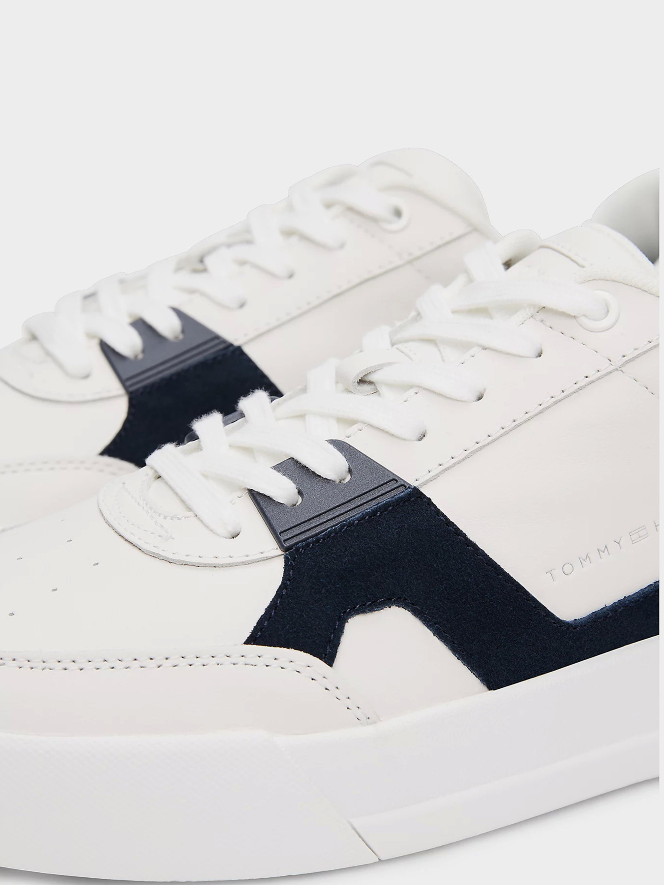 Кросівки Tommy Hilfiger модель FM0FM05551-0K4 Фото