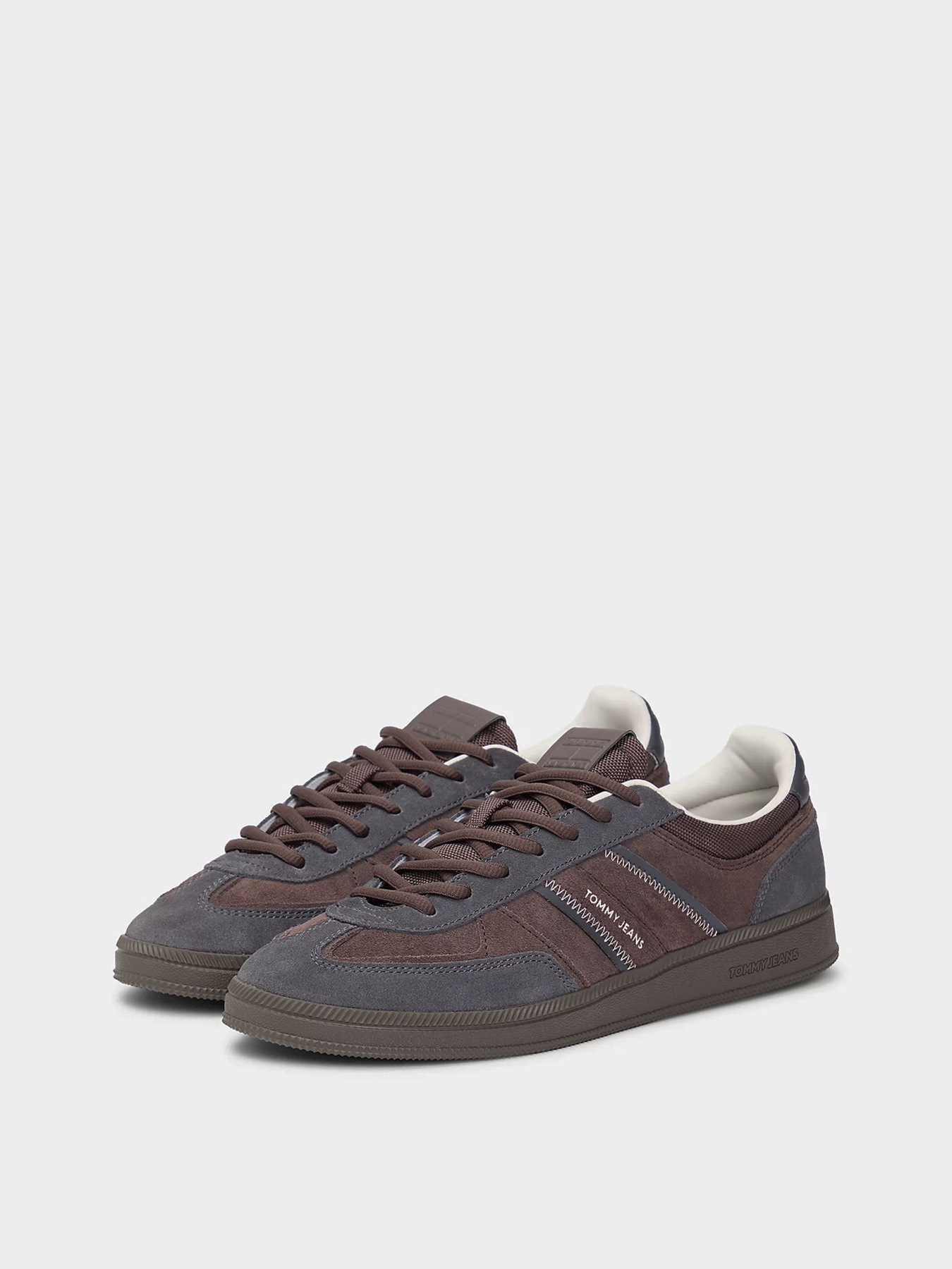 Кеды Tommy Hilfiger THE GREENWICH EDGE SUEDE модель EM0EM01662-PT2 Фото