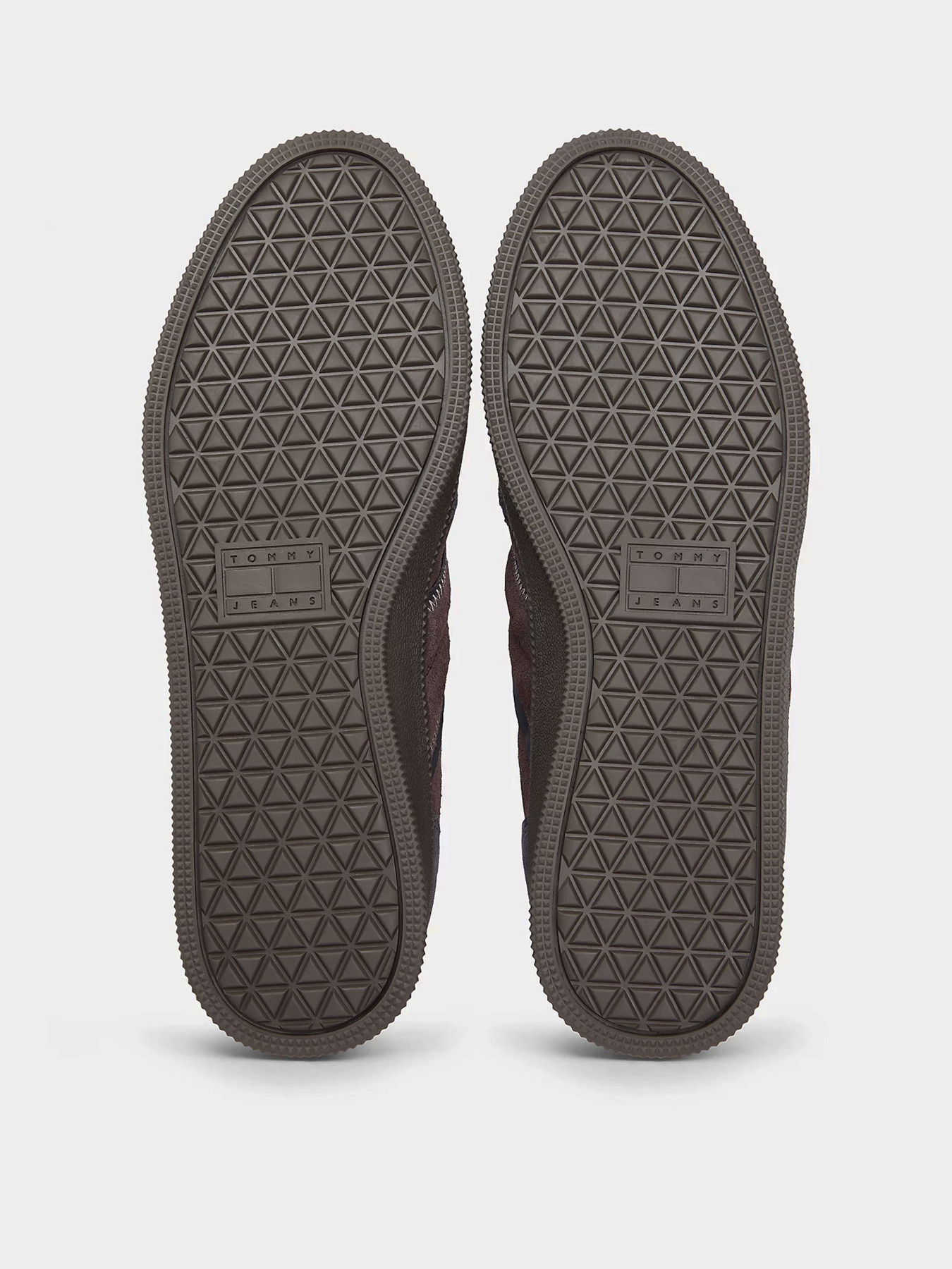 Кеды Tommy Hilfiger THE GREENWICH EDGE SUEDE модель EM0EM01662-PT2 Фото