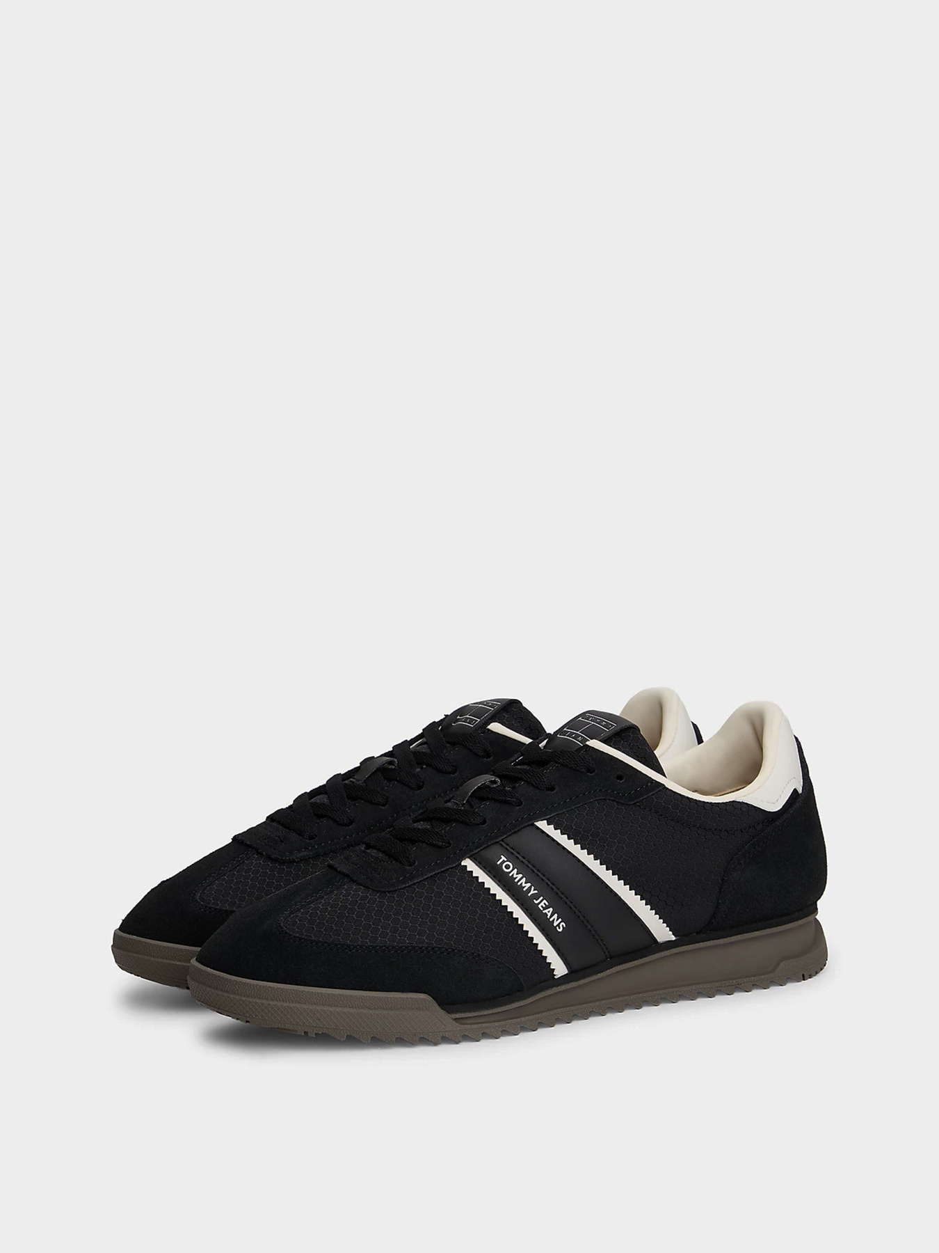 Кросівки Tommy Hilfiger TJM RETRO RUNNER CLEATED WINTE модель EM0EM01664-BDS Фото