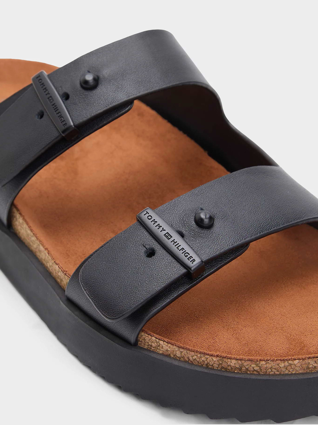 Шлёпанцы Tommy Hilfiger CORK ADJUSTABLE LTH SANDAL модель FM0FM05754-BDS Шлёпанцы Tommy Hilfiger CORK ADJUSTABLE LTH SANDAL модель FM0FM05754-BDS Фото