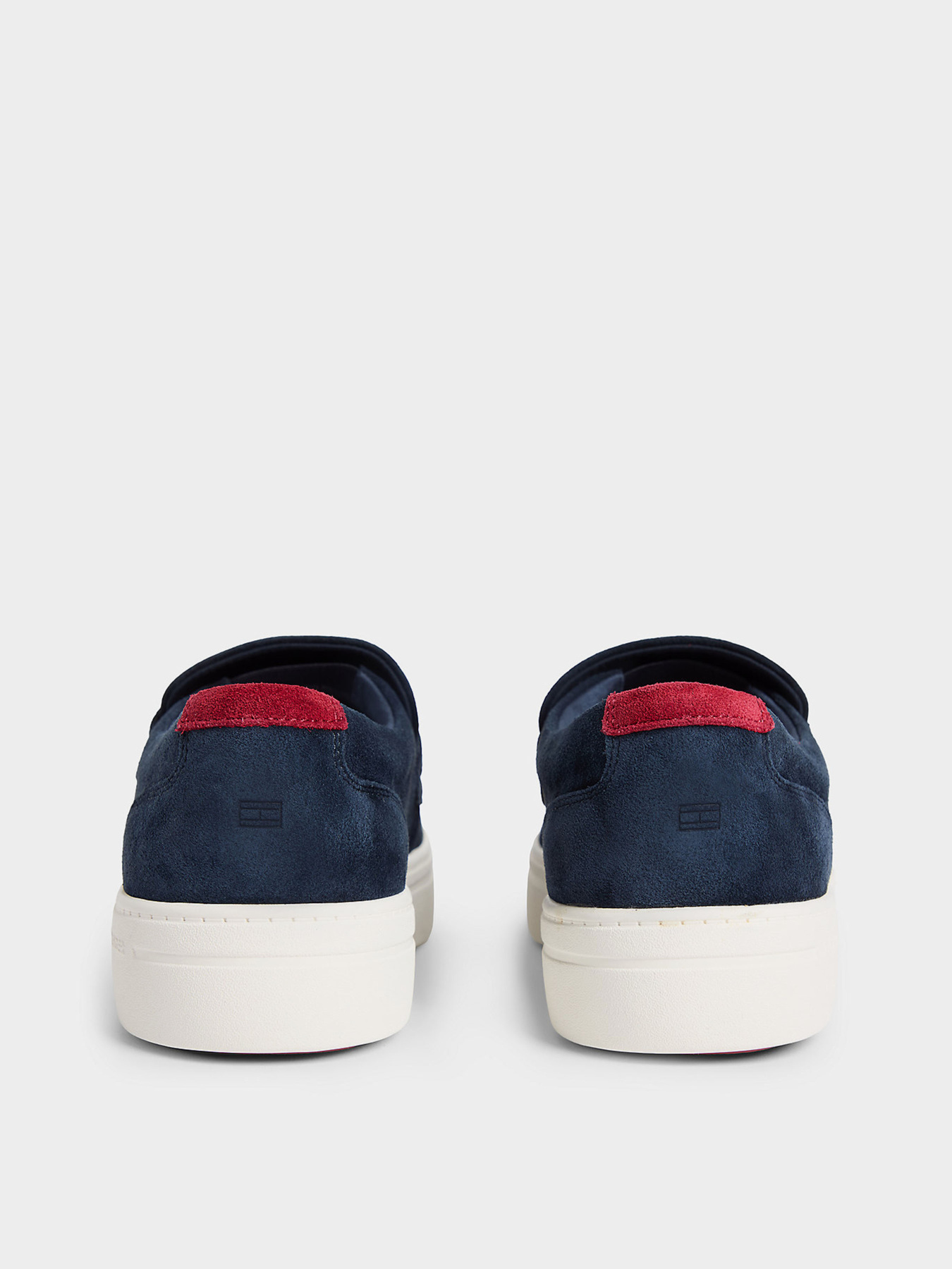 Слипоны и мокасины Tommy Hilfiger MODERN LIGHT HYBRID SUEDE LOAF модель FM0FM05786-DW5 Слипоны и мокасины Tommy Hilfiger MODERN LIGHT HYBRID SUEDE LOAF модель FM0FM05786-DW5 Фото