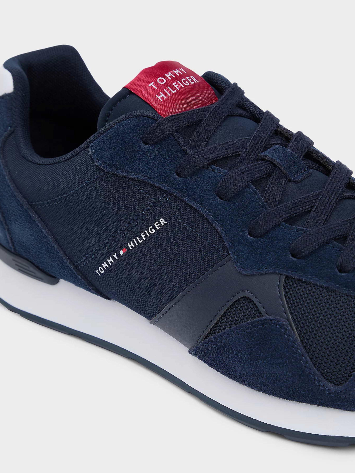 Кроссовки Tommy Hilfiger MAXLITE MIX модель FM0FM05830-DW5 Кроссовки Tommy Hilfiger MAXLITE MIX модель FM0FM05830-DW5 Фото