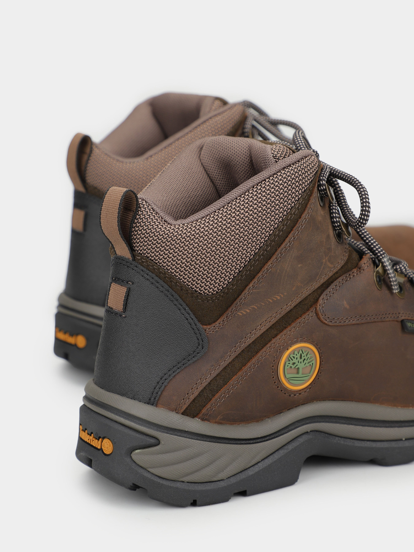 Черевики та чоботи Timberland WHITE LEDGE WATERPROOF модель TB112135214 Черевики та чоботи Timberland WHITE LEDGE WATERPROOF модель TB112135214 Фото