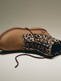 Черевики та чоботи Timberland TIMBERLAND PREMIUM модель TB0A5M5NEN3 Фото