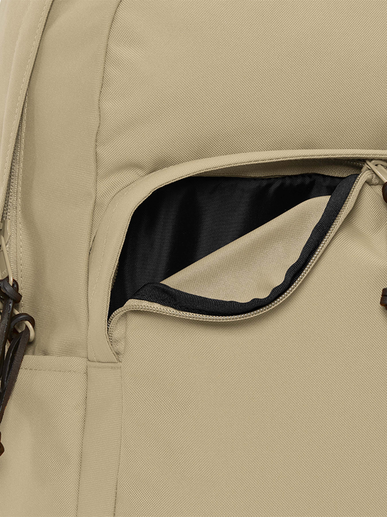 Рюкзаки Timberland All Gender Core 27L модель TB0A6MYHDH4 Фото