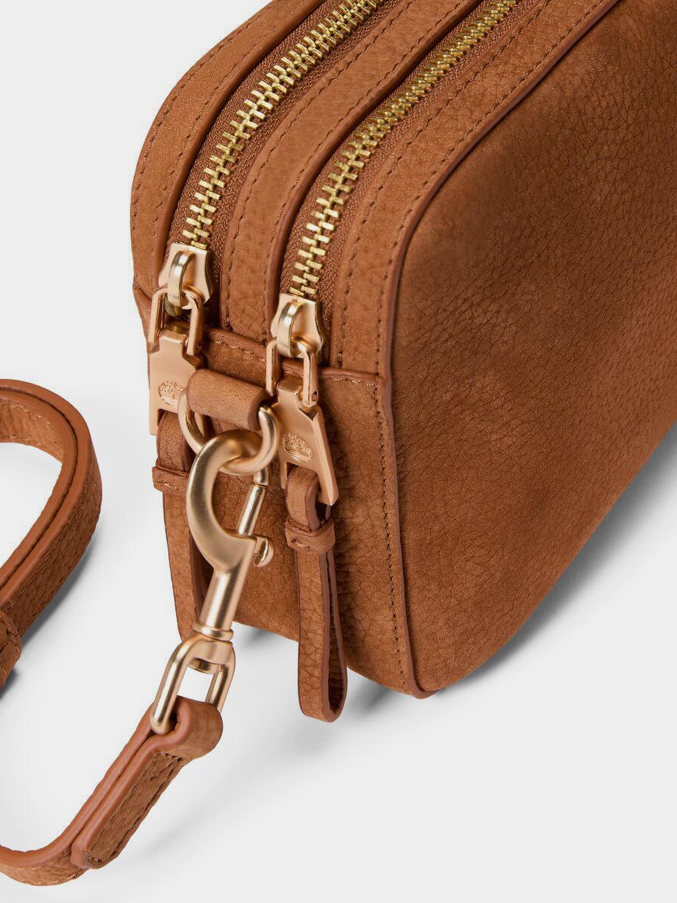 Сумки Timberland 1,76L модель TB0A43HBEZY Фото