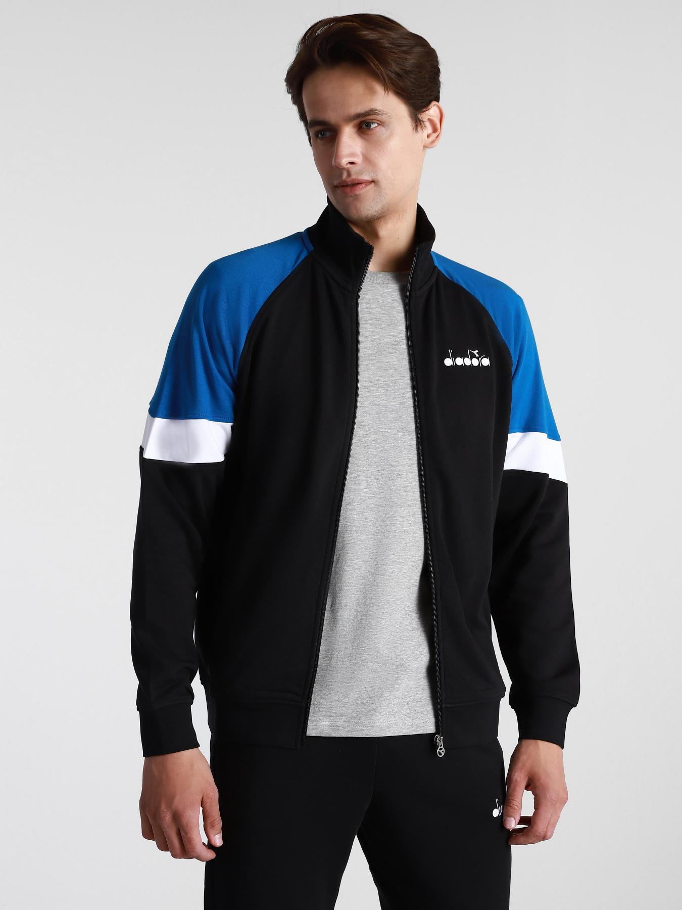 Костюми DIADORA FZ CUFF SUIT CORE модель 102.176464.80013 Костюми DIADORA FZ CUFF SUIT CORE модель 102.176464.80013 Фото