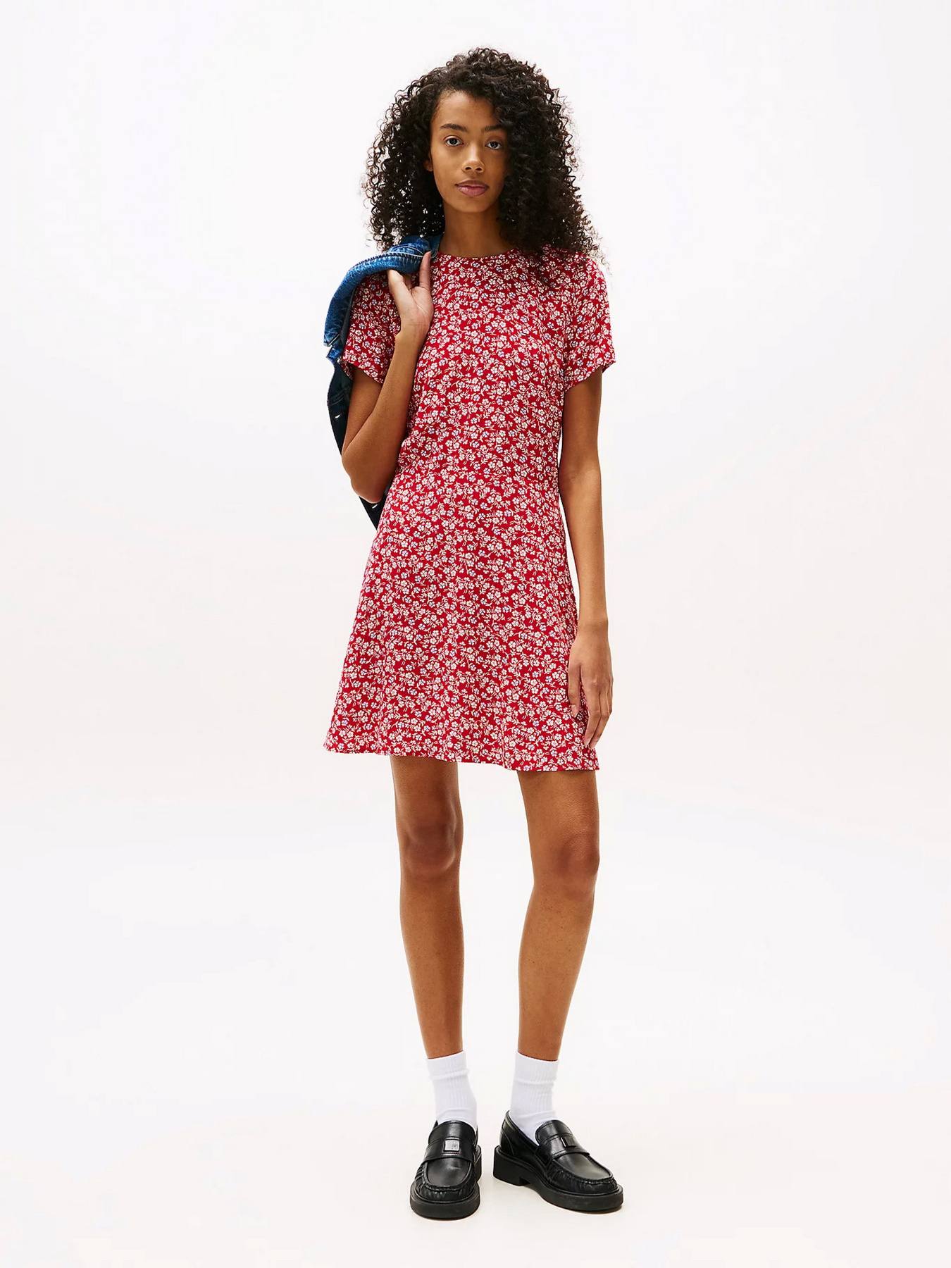 Платья Tommy Jeans модель DW0DW21120-0KP Фото