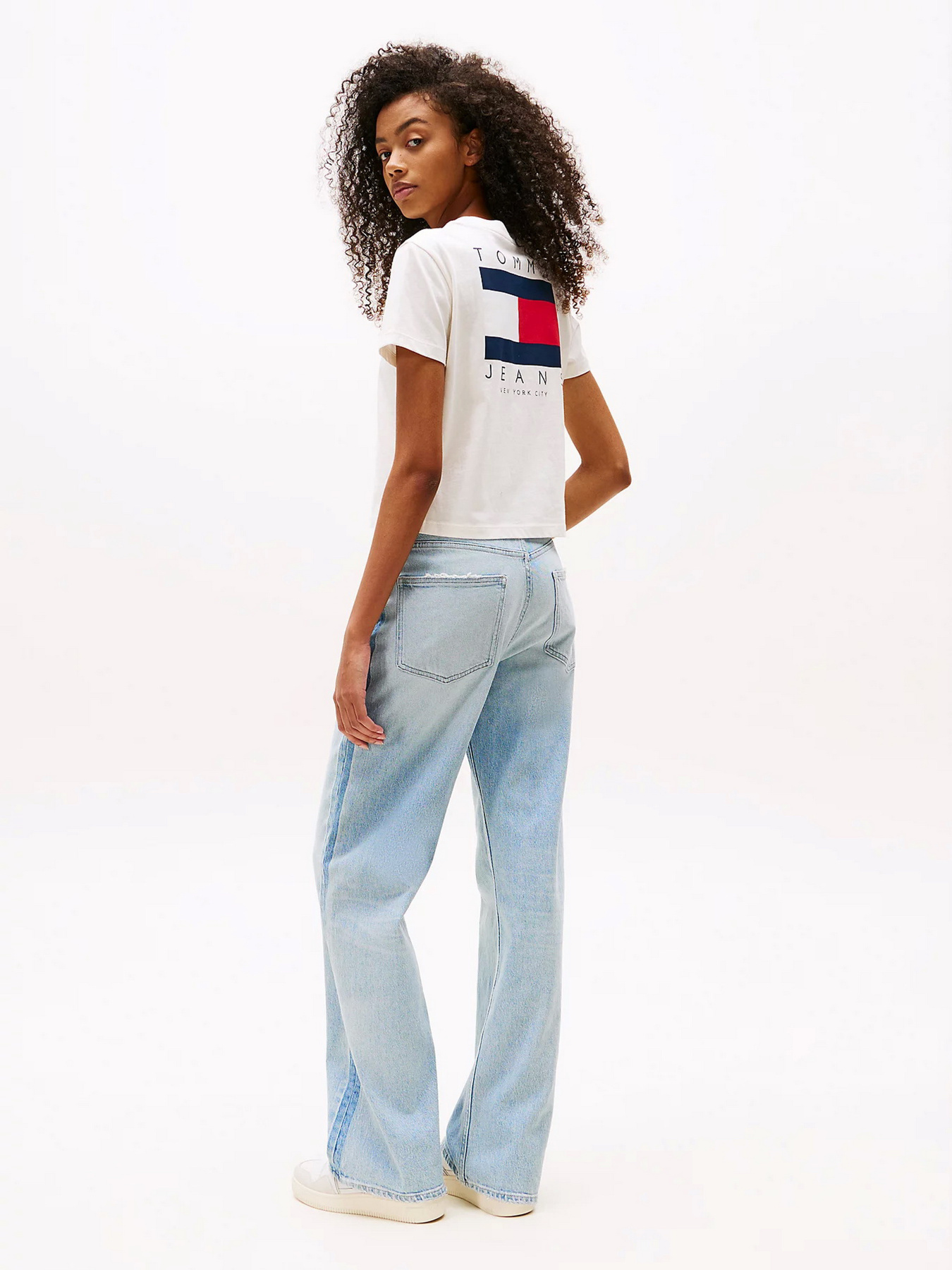 Футболки і поло Tommy Jeans модель DW0DW21423-YBH Фото
