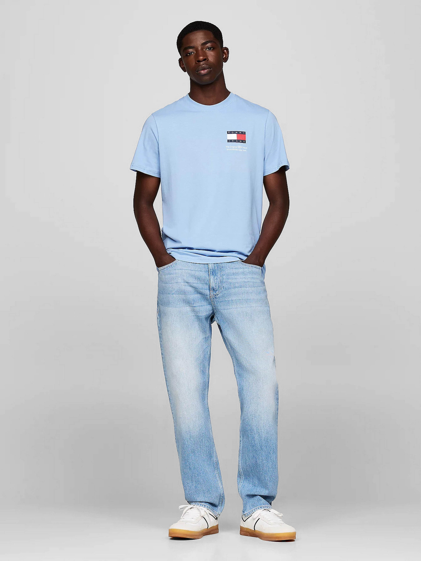 Джинсы Tommy Jeans модель DM0DM20182-1AB Джинсы Tommy Jeans модель DM0DM20182-1AB Фото