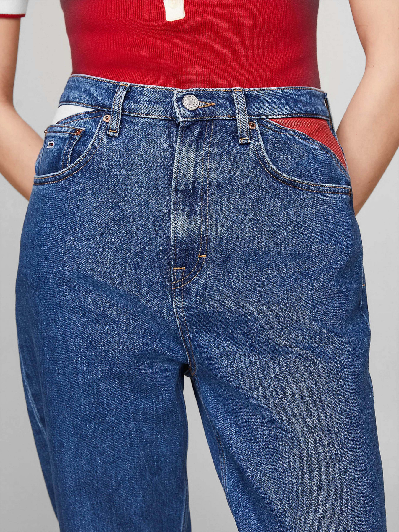 Джинси Tommy Jeans модель DW0DW18572-1A5 Джинси Tommy Jeans модель DW0DW18572-1A5 Фото