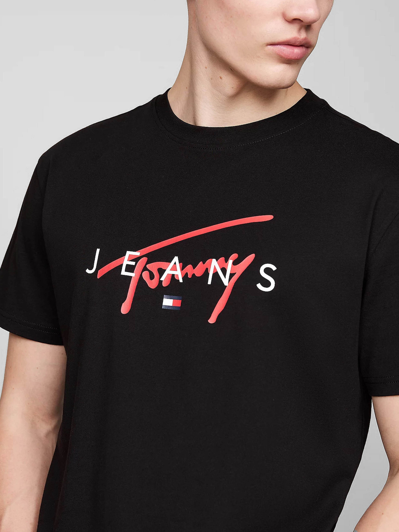 Футболки і поло Tommy Jeans модель DM0DM19683-BDS Футболки і поло Tommy Jeans модель DM0DM19683-BDS Фото