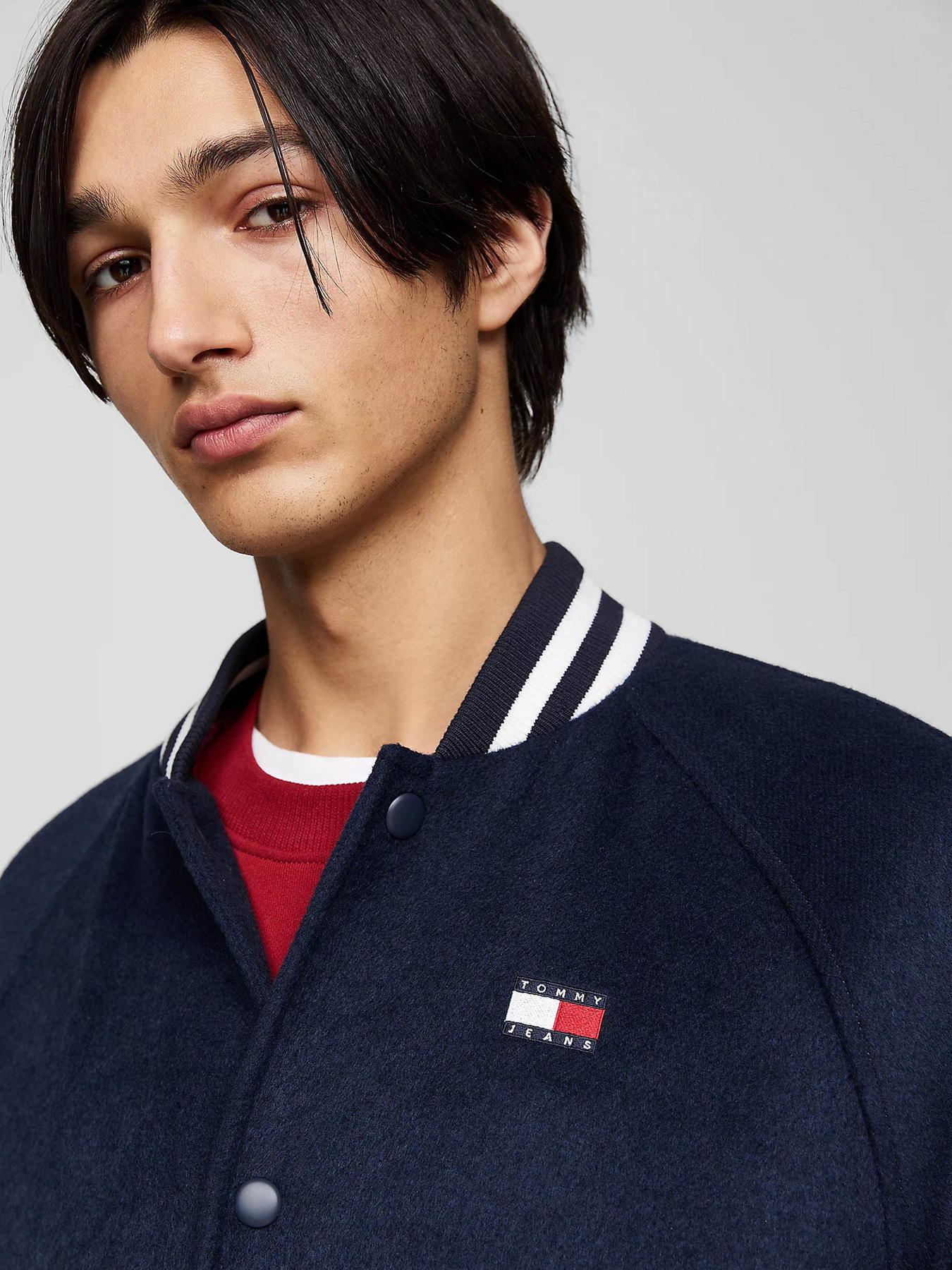 Куртки и дубленки Tommy Jeans модель DM0DM20685-C1G Фото