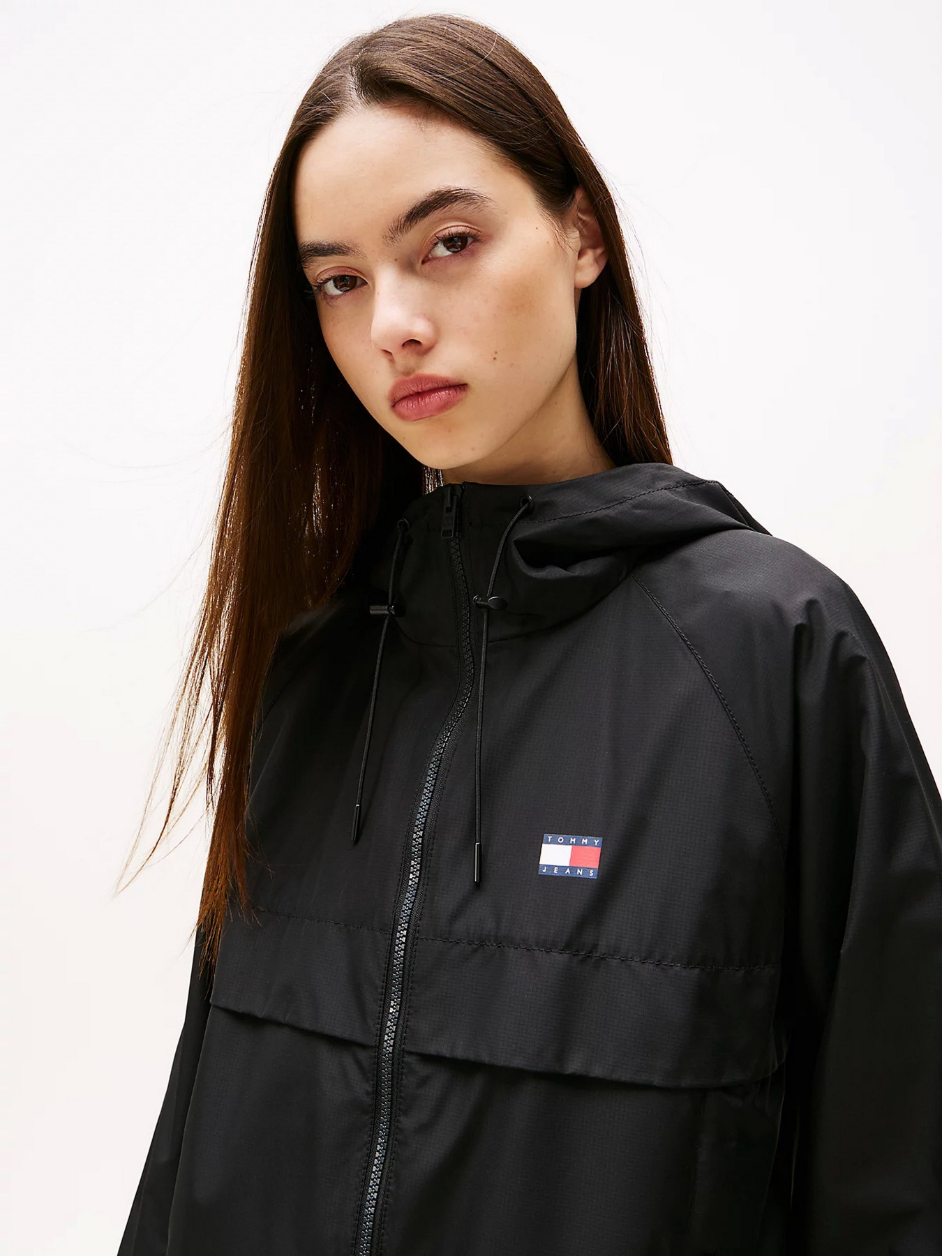 Куртки та дублянки Tommy Jeans модель DW0DW20672-BDS Фото