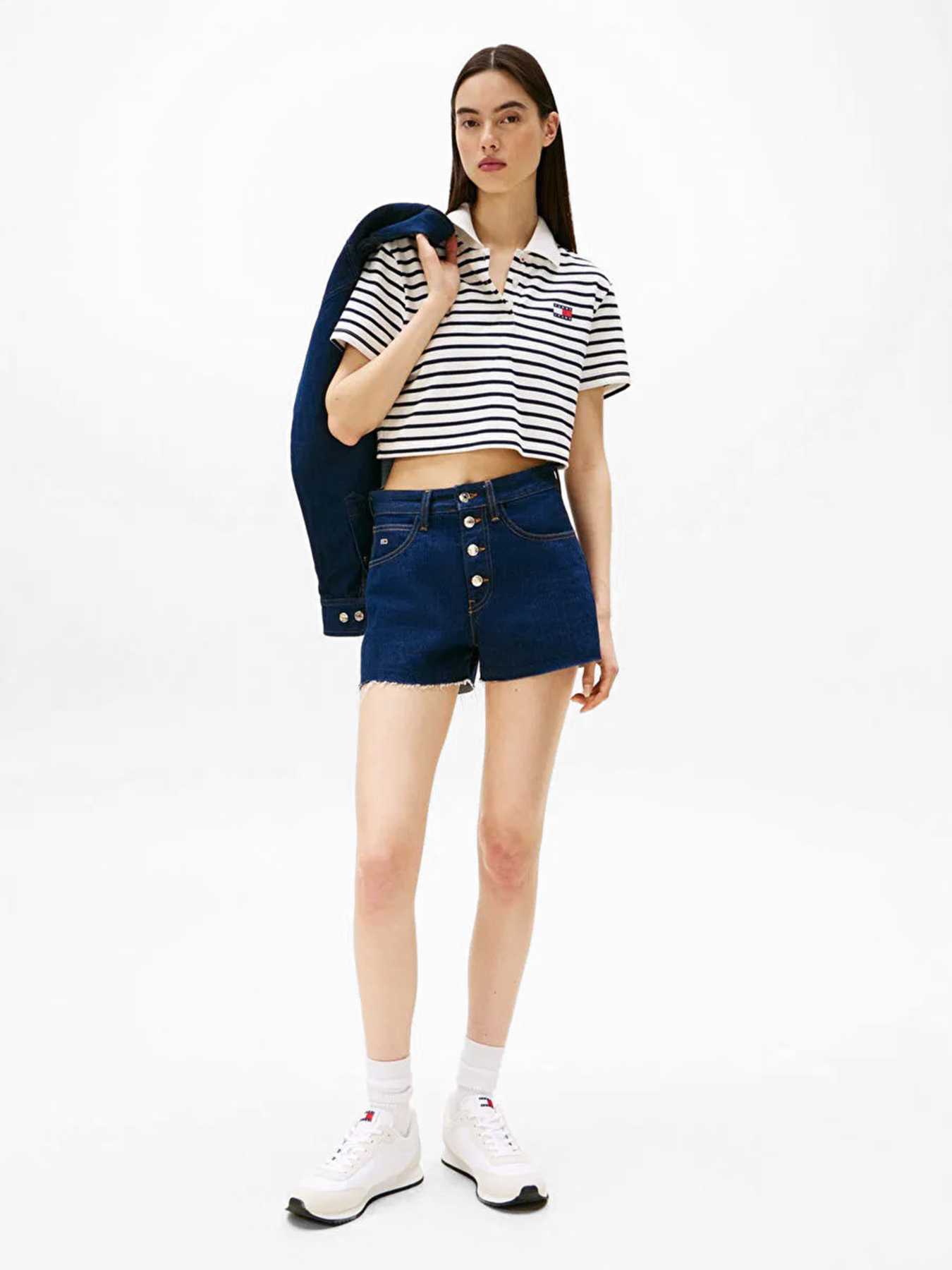 Футболки і поло Tommy Jeans модель DW0DW21363-0FC Футболки і поло Tommy Jeans модель DW0DW21363-0FC Фото