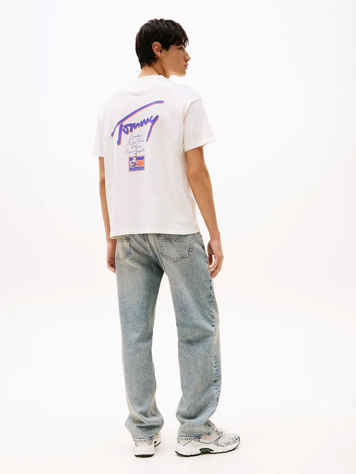 Футболки и поло Tommy Jeans модель DM0DM20768-YBH Футболки и поло Tommy Jeans модель DM0DM20768-YBH Фото