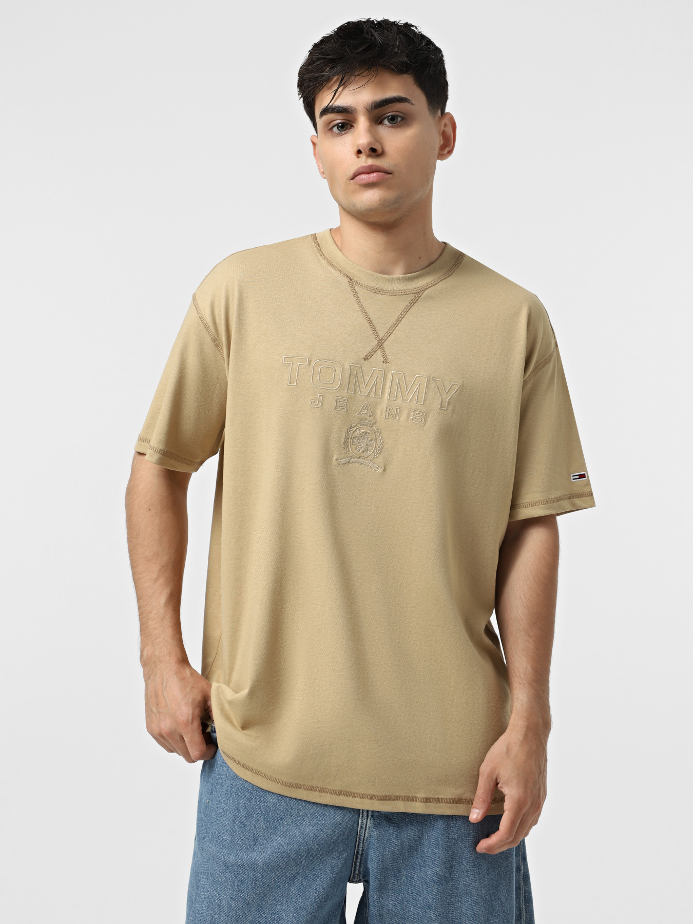 Футболки і поло Tommy Jeans модель DM0DM20805-ACT Футболки і поло Tommy Jeans модель DM0DM20805-ACT Фото