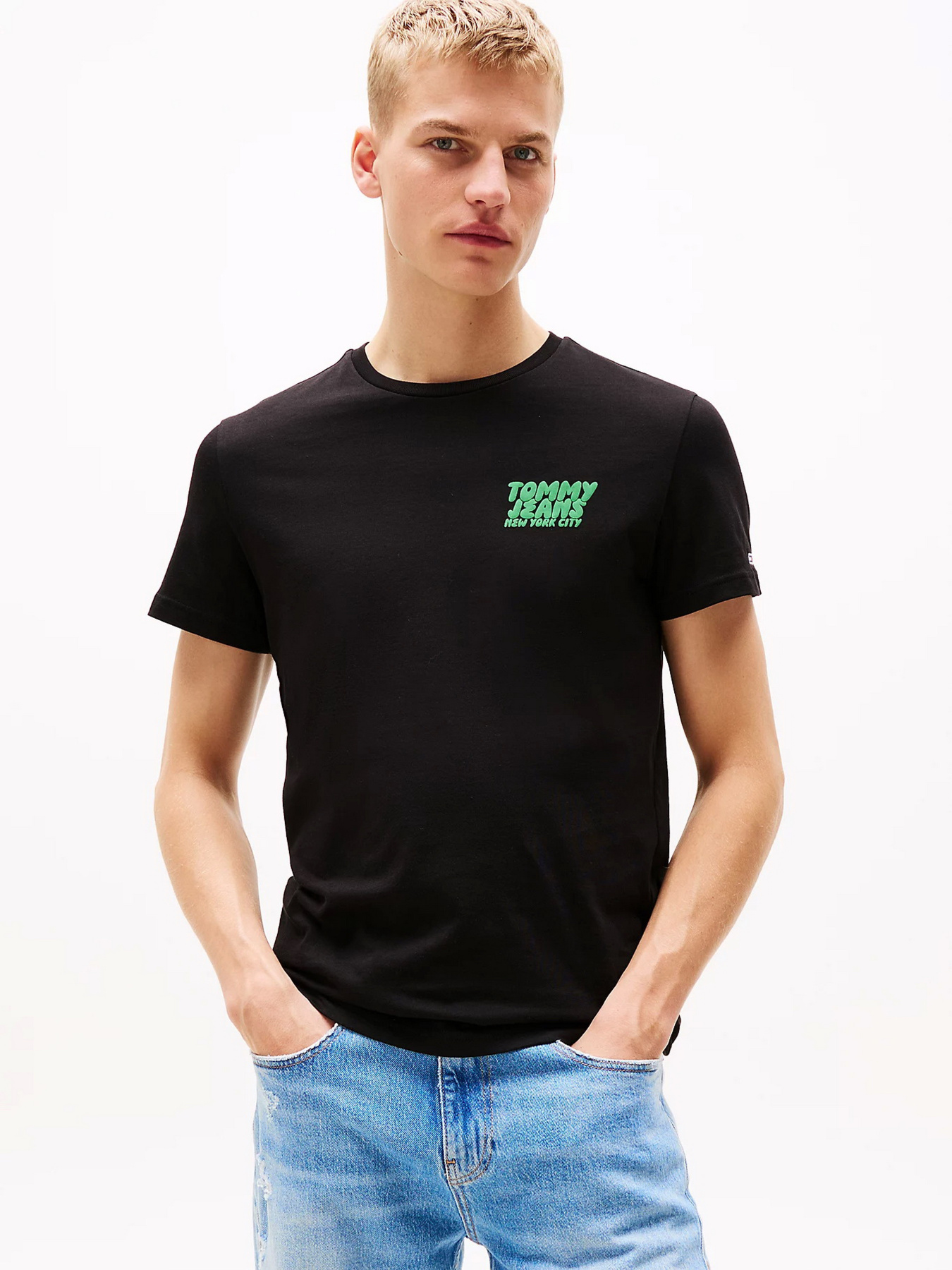 Футболки і поло Tommy Jeans модель DM0DM21863-BDS Футболки і поло Tommy Jeans модель DM0DM21863-BDS Фото