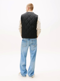 Куртки и дубленки Tommy Jeans модель DM0DM21677-BDS Фото