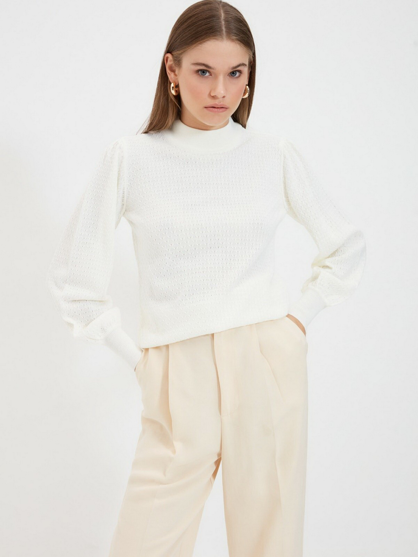 Свитры и кардиганы Trendyol модель TWOAW21KZ0817/Ekru Свитры и кардиганы Trendyol модель TWOAW21KZ0817/Ekru Фото
