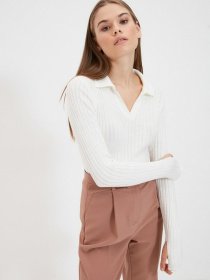 Свитры и кардиганы Trendyol модель TWOAW21KZ1113/Ekru Фото
