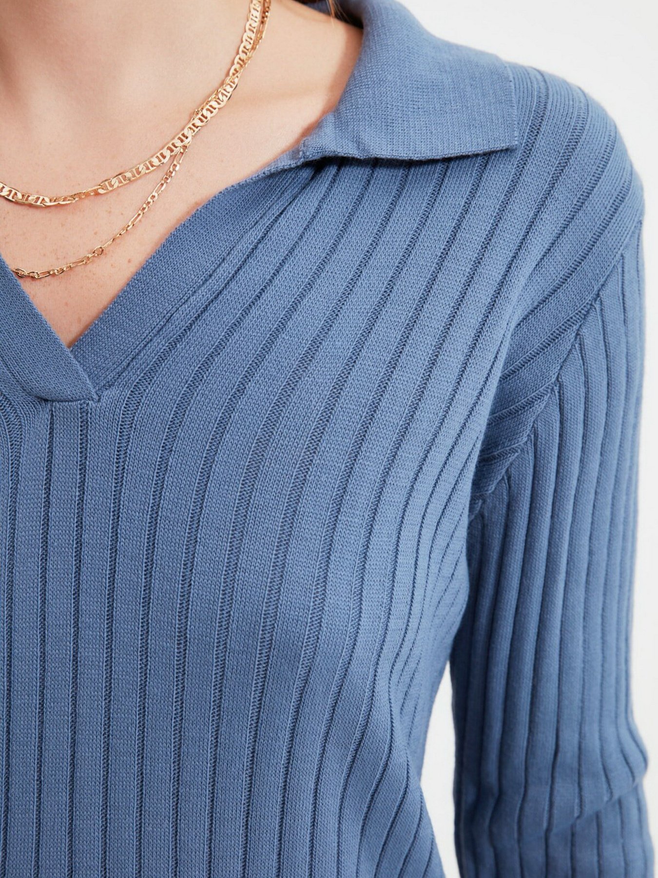 Свитры и кардиганы Trendyol модель TWOAW21KZ1113/Indigo Свитры и кардиганы Trendyol модель TWOAW21KZ1113/Indigo Фото