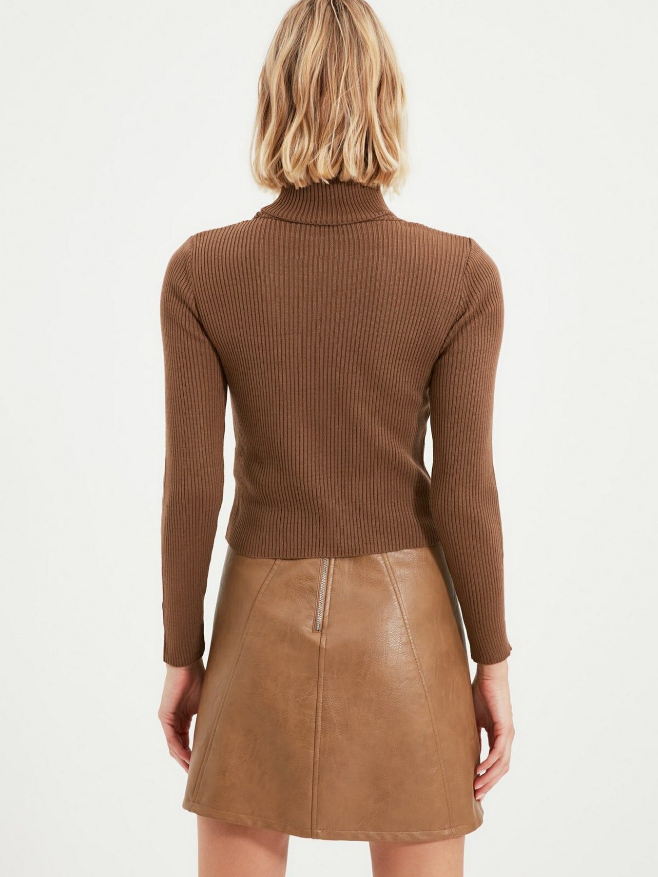 Светри та кардигани Trendyol модель TWOAW21KZ1279/Kahverengi Светри та кардигани Trendyol модель TWOAW21KZ1279/Kahverengi Фото